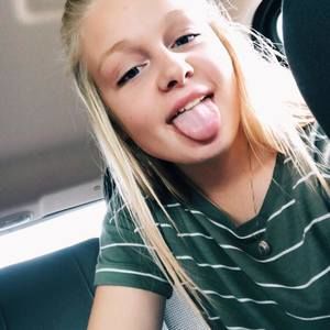 Meet your Posher, Riley